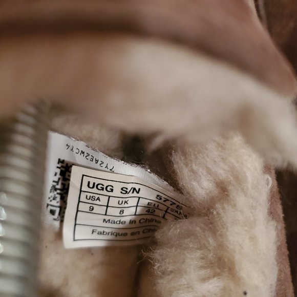 UGG Ascot Men's 9, Espresso - Picture 2 of 4